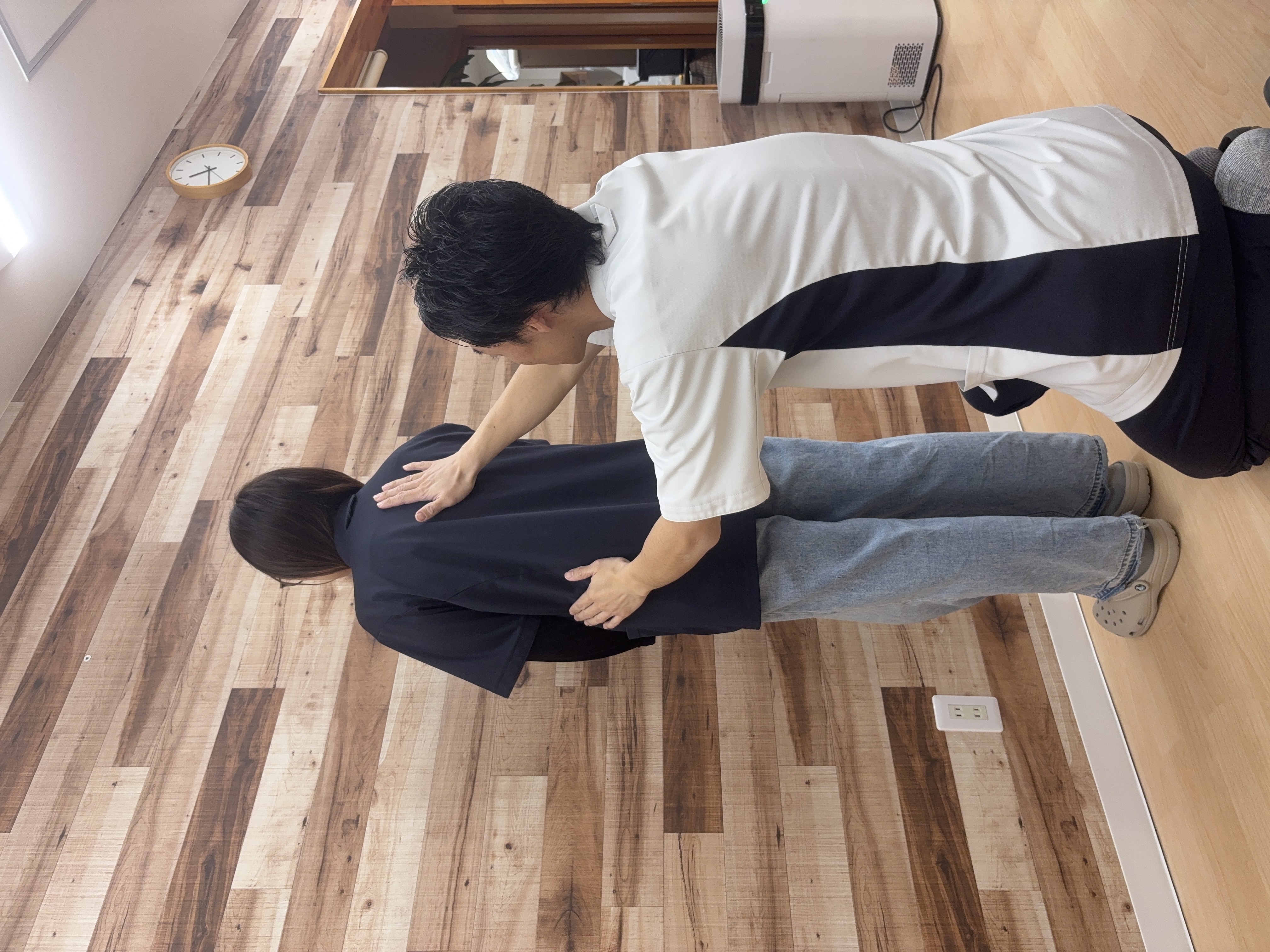 スマホ首、あなたの生活を変える！正しい姿勢で健康を取り戻そう